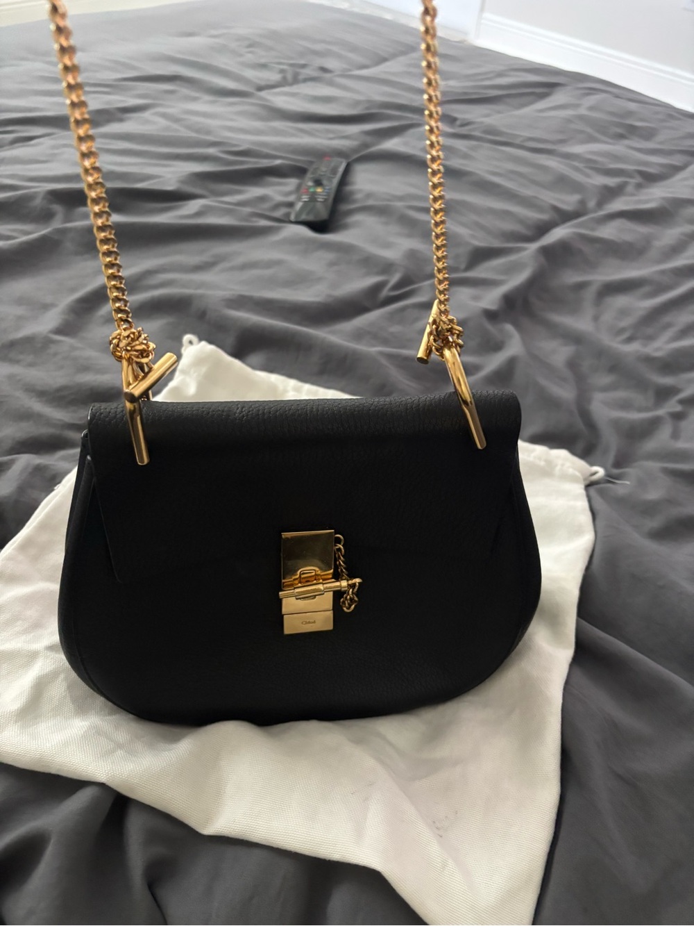 Chloe Black Drew Small Leather Crossbody with Gold Hardware - Picture 2 of 4